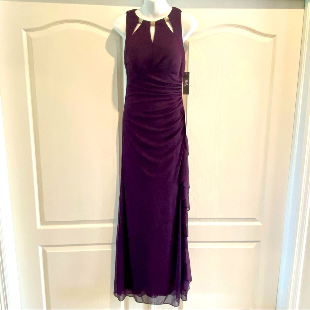 🆕 NWT gorgeous plum gown with embellished neckline